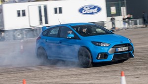 Ford Focus RS: łobuz, rozrabiaka, chuligan i wariat (pierwsza jazda)