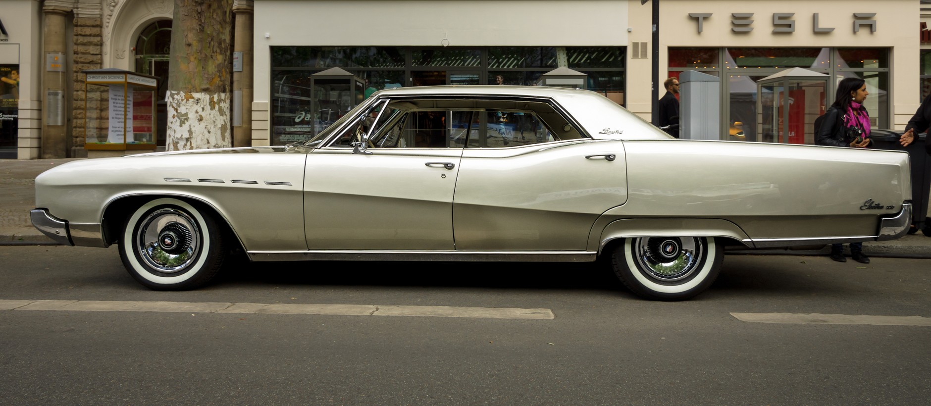 Buick Electra 225