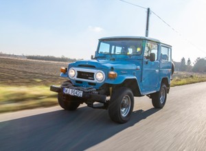 Toyota pamięta o swoich starszych modelach. Wyprodukuje części do Land Cruisera J40