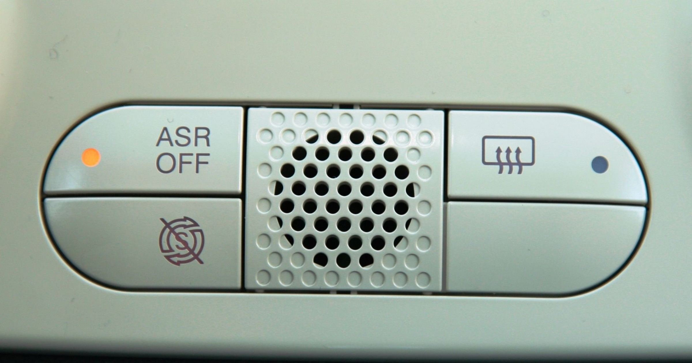ASR - czym jest system kontroli trakcji