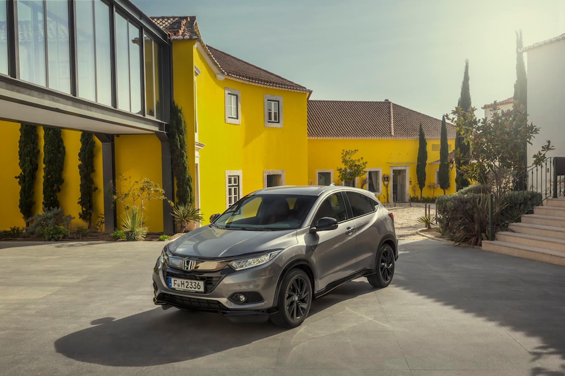 HondaHRV Still-10