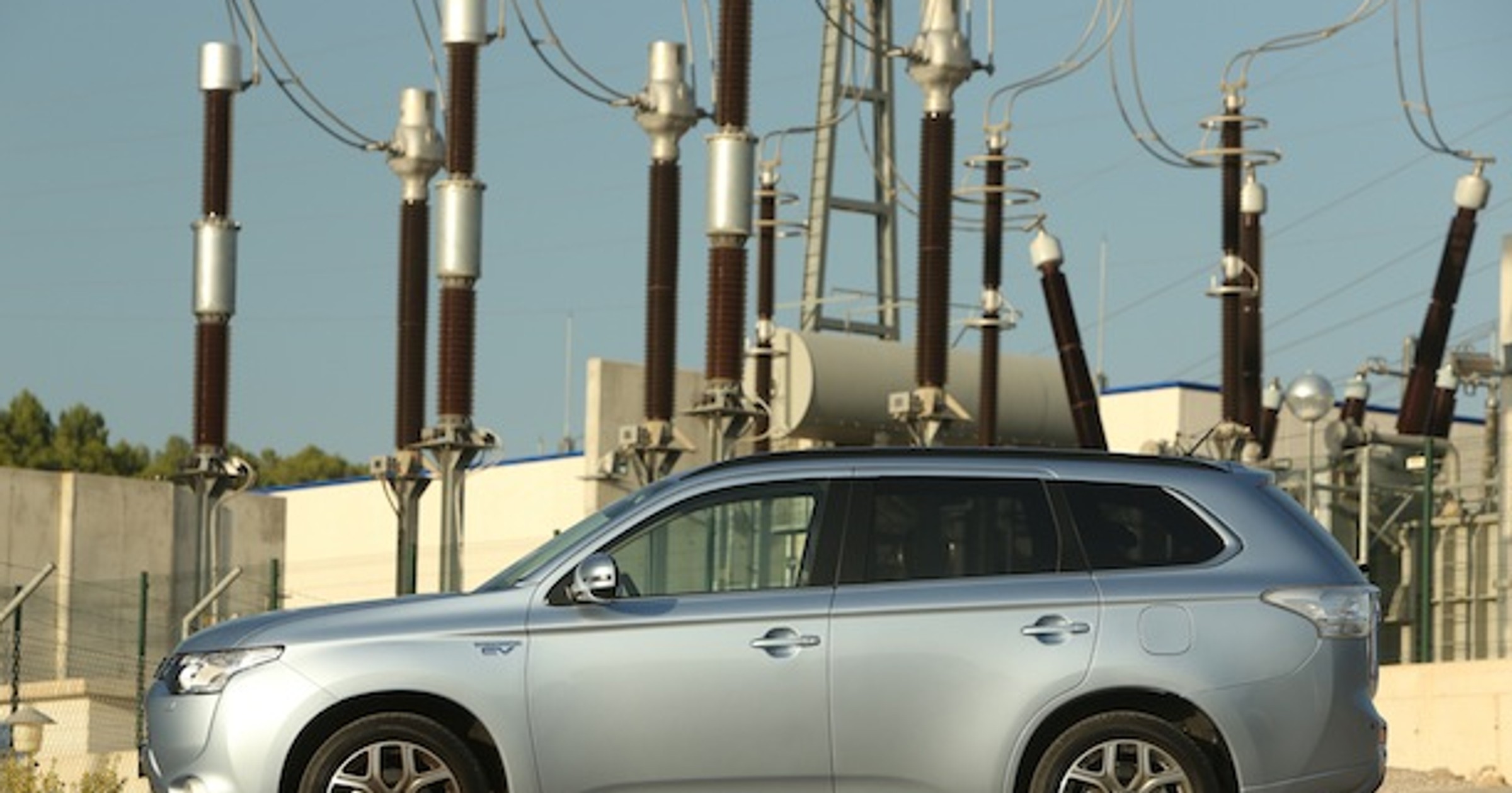 Mitsubishi Outlander PHEV: elektryczna rewolucja