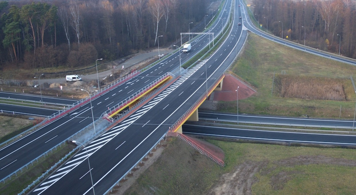 Ekspresówki, obwodnice, skrzyżowania, chodniki – nowe inwestycje drogowe