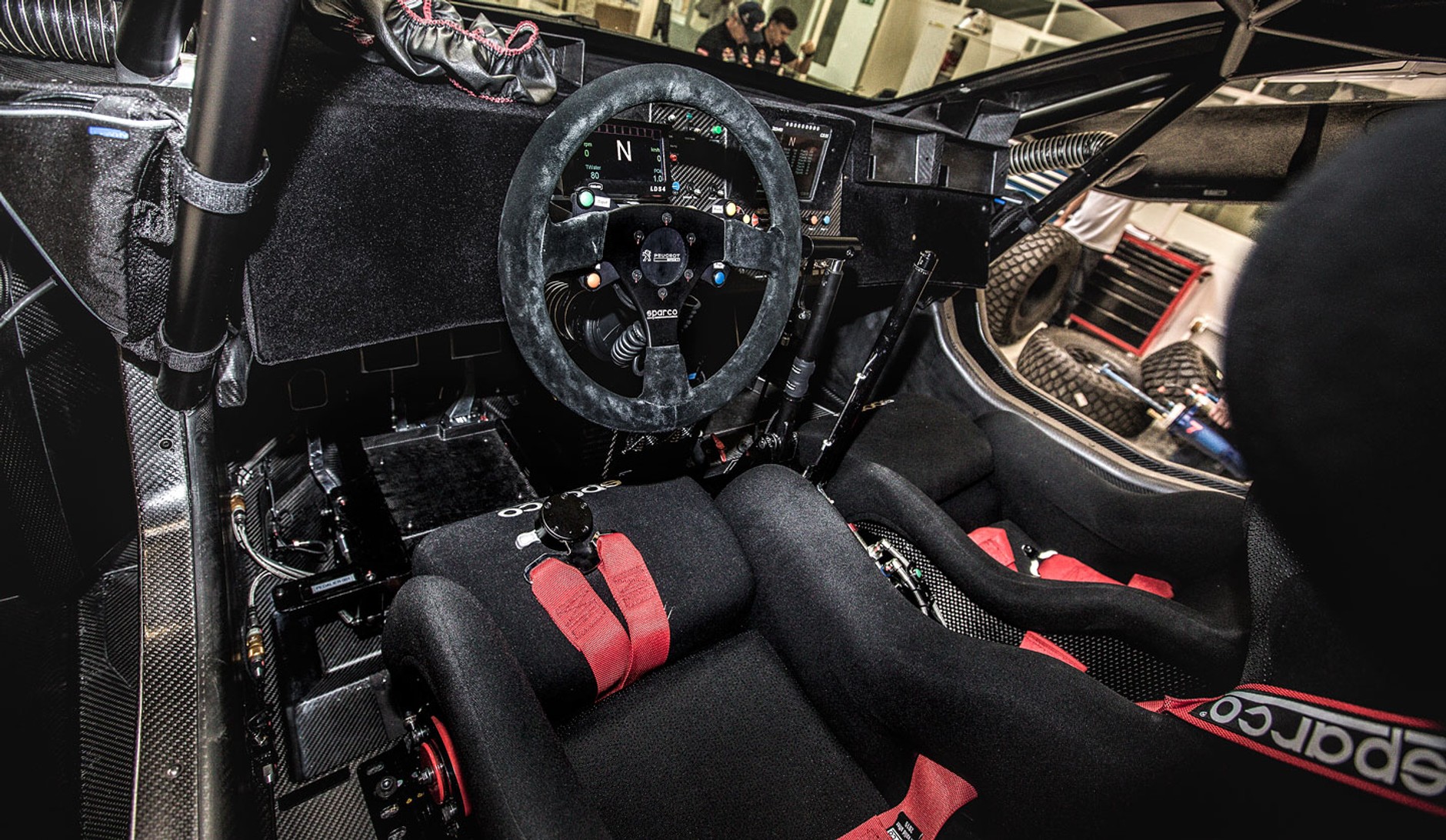 Peugeot 2008 DKR już testuje