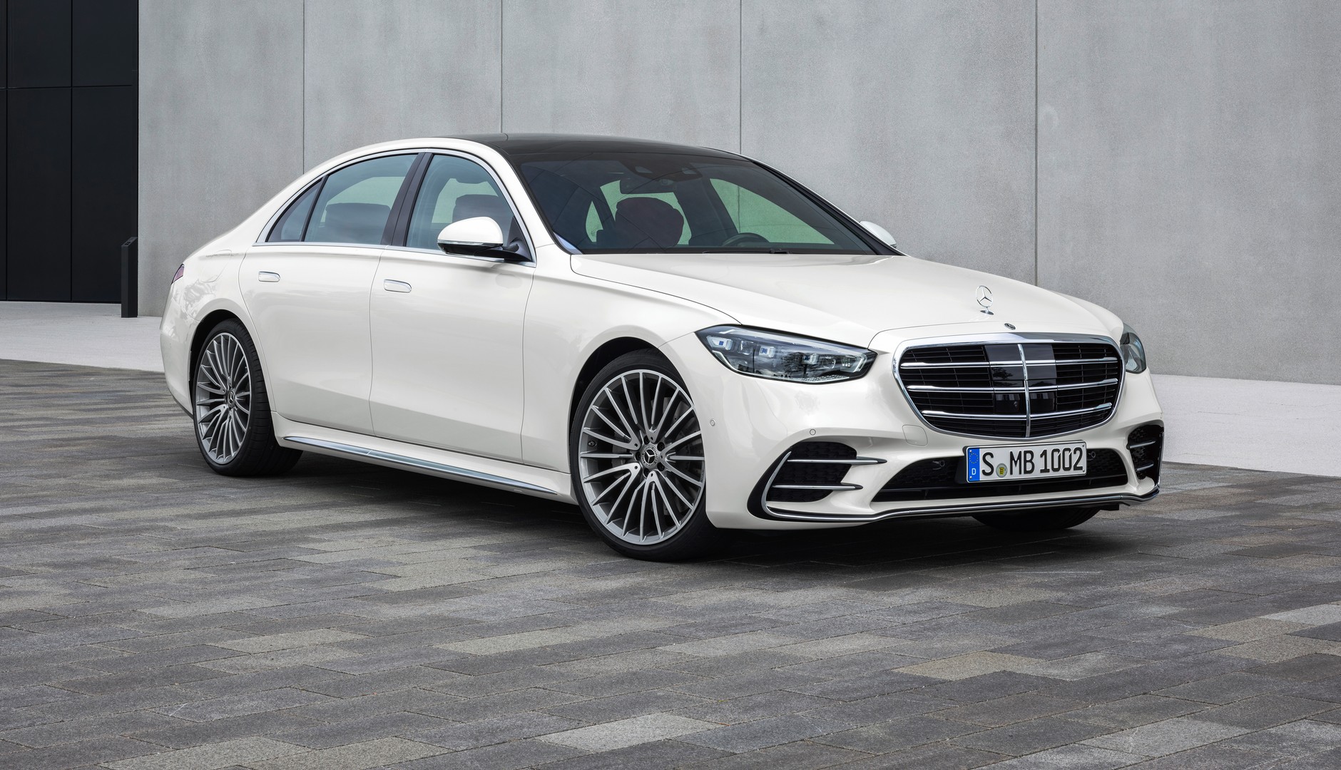 Mercedes-Benz Klasa S – tak wygląda nowa flagowa limuzyna Mercedesa