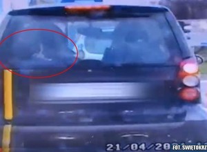 Przewoził dzieci w bagażniku smarta. Policjanci byli zszokowani