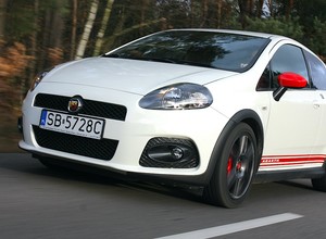 Małe, ale mocne auto za 20-25 tys. zł. Oto najlepsze propozycje
