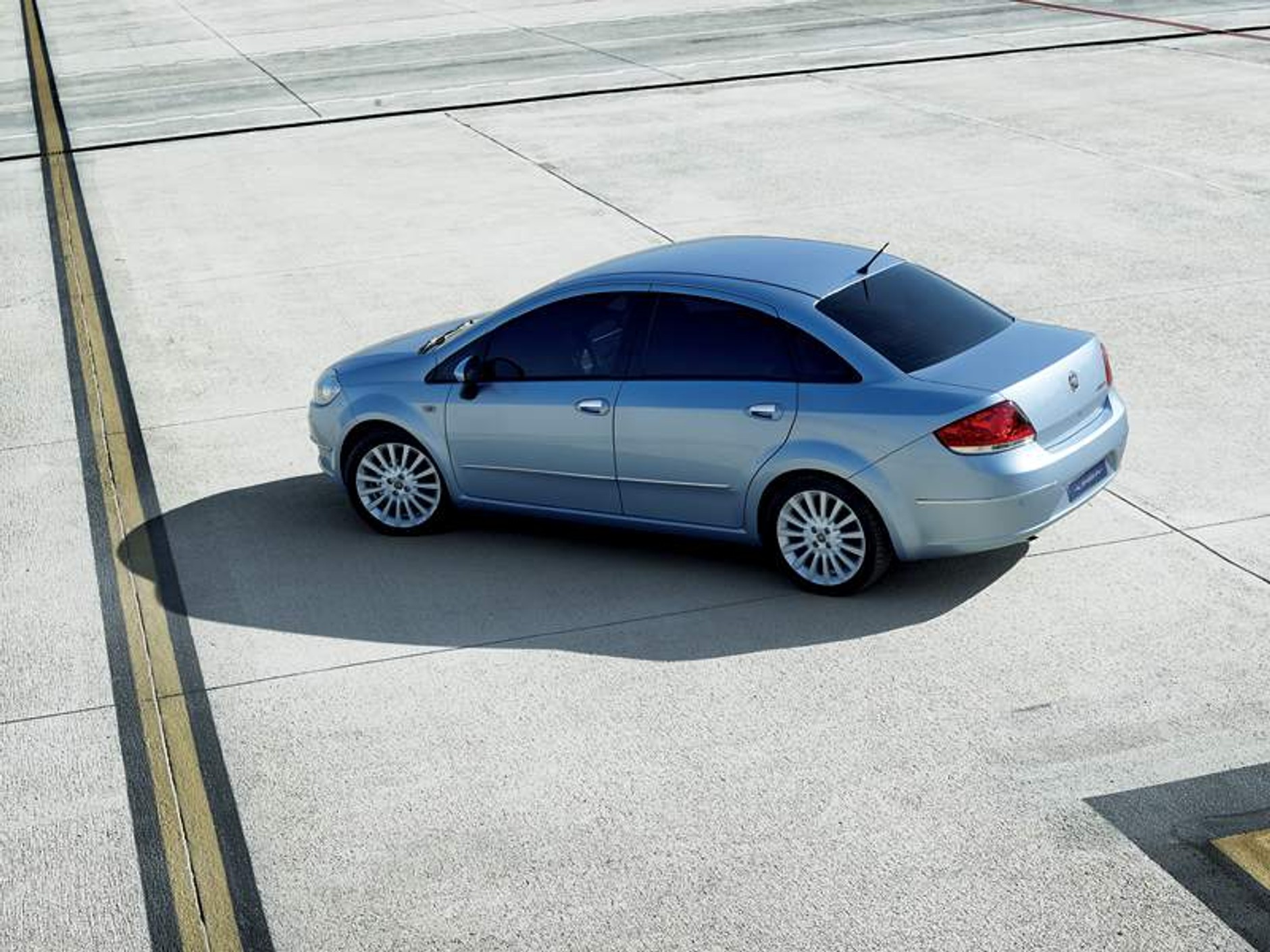 Fiat Linea: debiut rynkowy  nowego światowego modelu