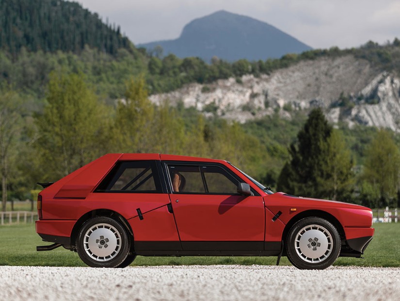 Lancia Delta S4 Stradale