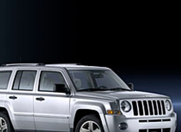 Jeep w Genewie: Patriot i Commander Overland debiutują