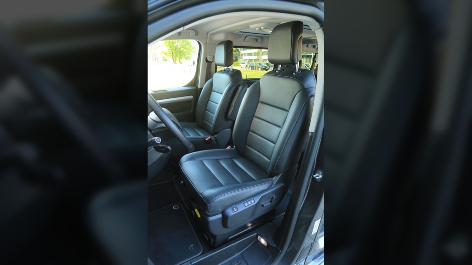 Peugeot Traveller Long Allure