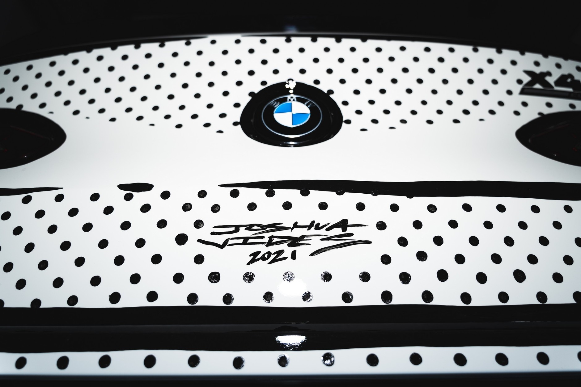 BMW X4 M Competition art car