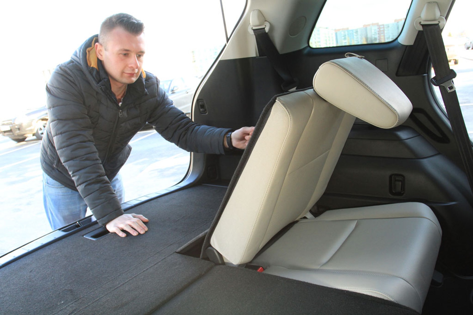 Mazda CX-9 - SUV na rodzinne podróże