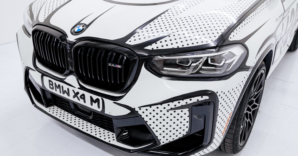 BMW X4 M Competition art car