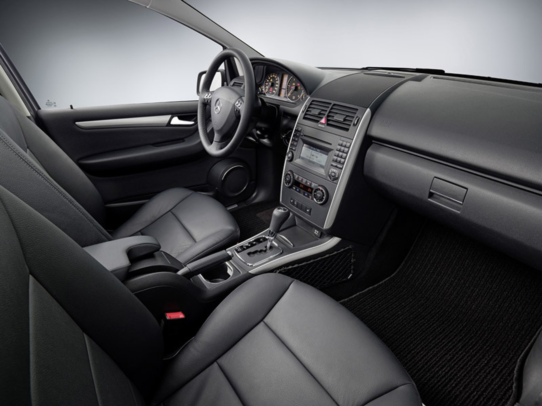 Mercedes-Benz: nowa A-Klasa będzie produkowana na Węgrzech