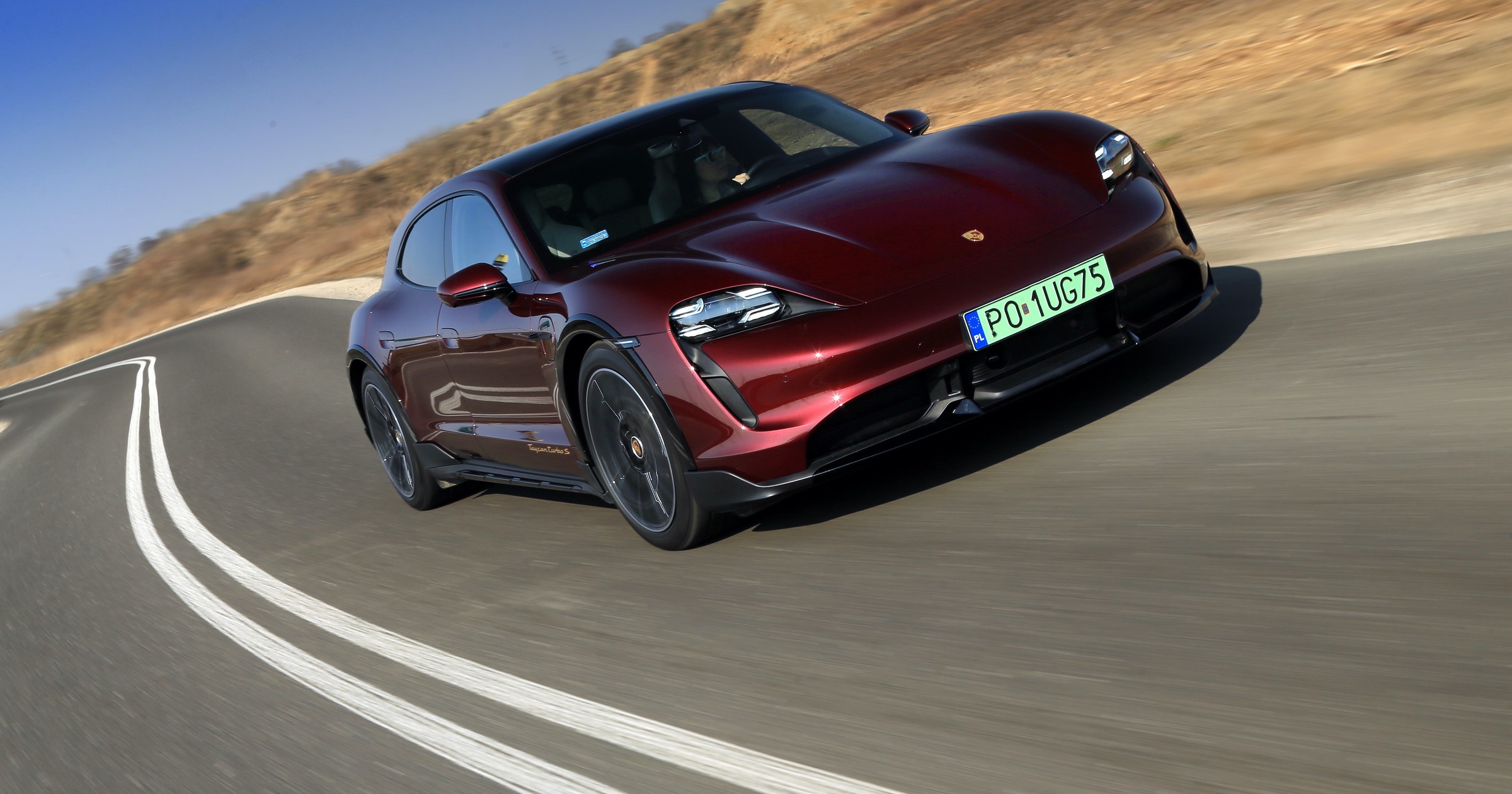 Porsche Taycan Cross Tourismo 2022 r. 1. generacja