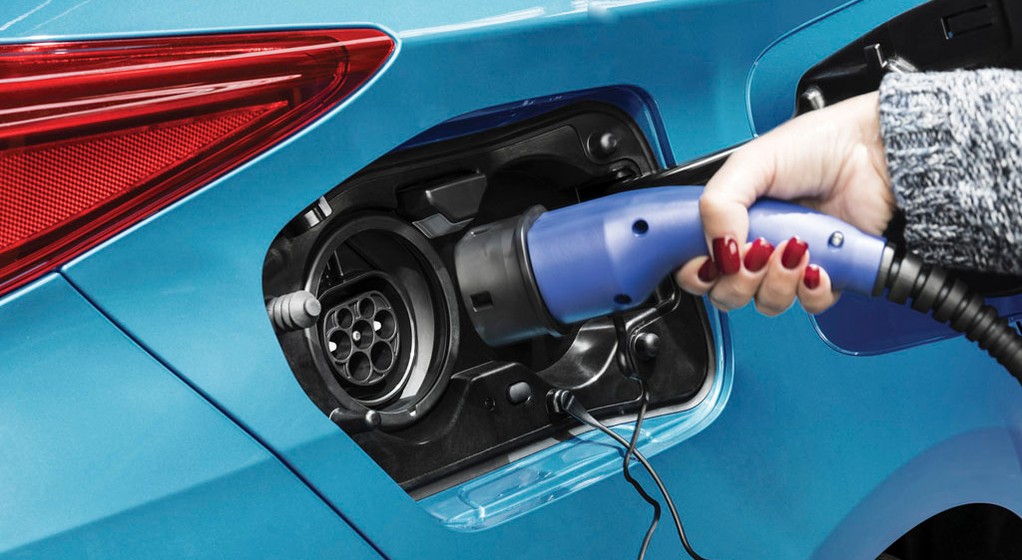 Toyota Prius Plug-in Hybrid - hybryda 2.0