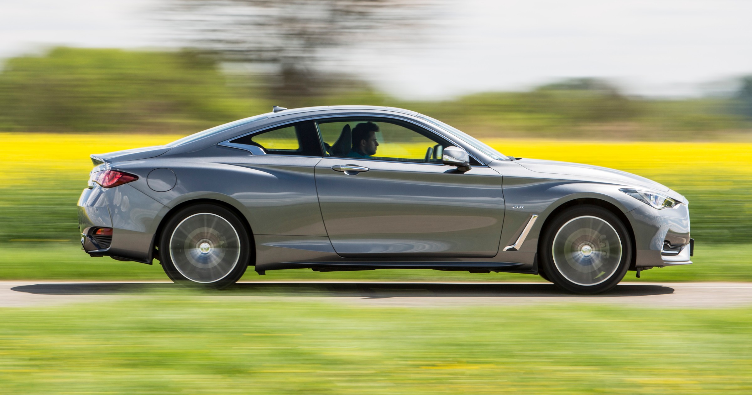Infiniti Q60 2.0t