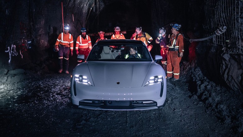 Porsche Taycan Cross Tourismo z rekordem Guinnessa