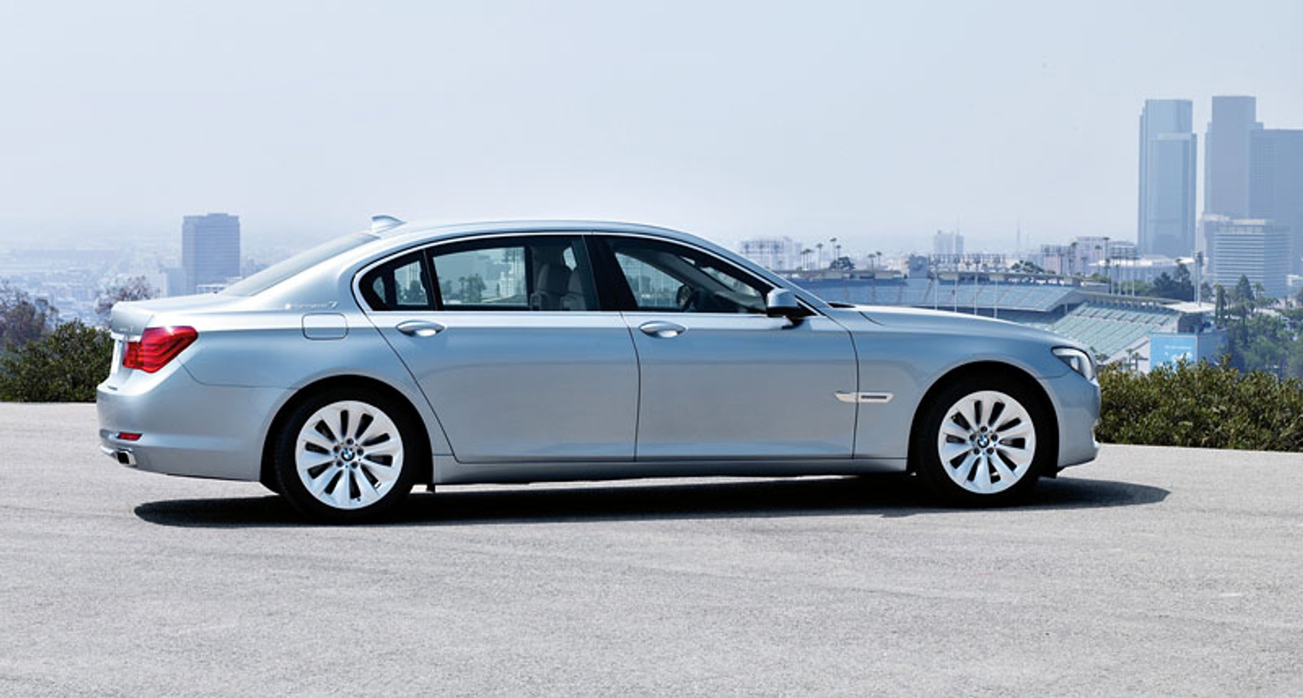 IAA Frankfurt 2009: BMW ActiveHybrid 7 - nowy standard