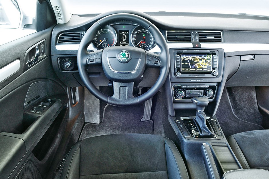 Citroen C5 kontra Renault Latitude i Skoda Superb: szukamy ekonomicznej limuzyny dla biznesmena