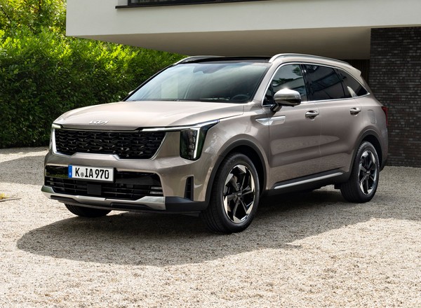 Nowa Kia Sorento to duży SUV dostępny wyłącznie z mocnym dieslem. Znamy już ceny