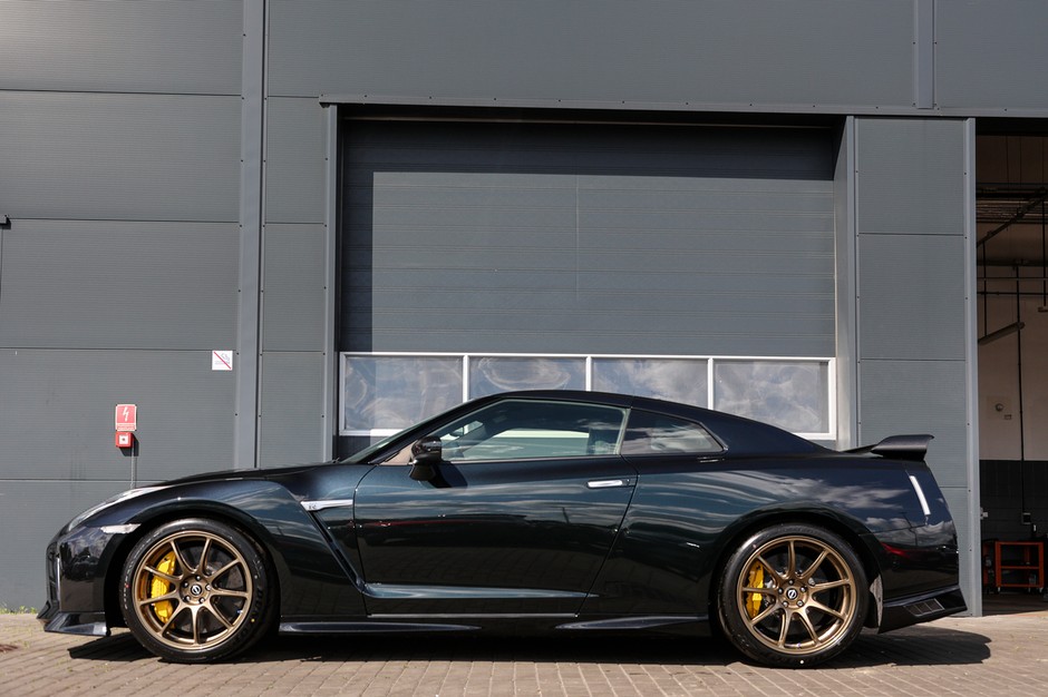 Jedyny w Europie pożegnalny Nissan GT-R R35 Prestige T-Spec trafił do Polski