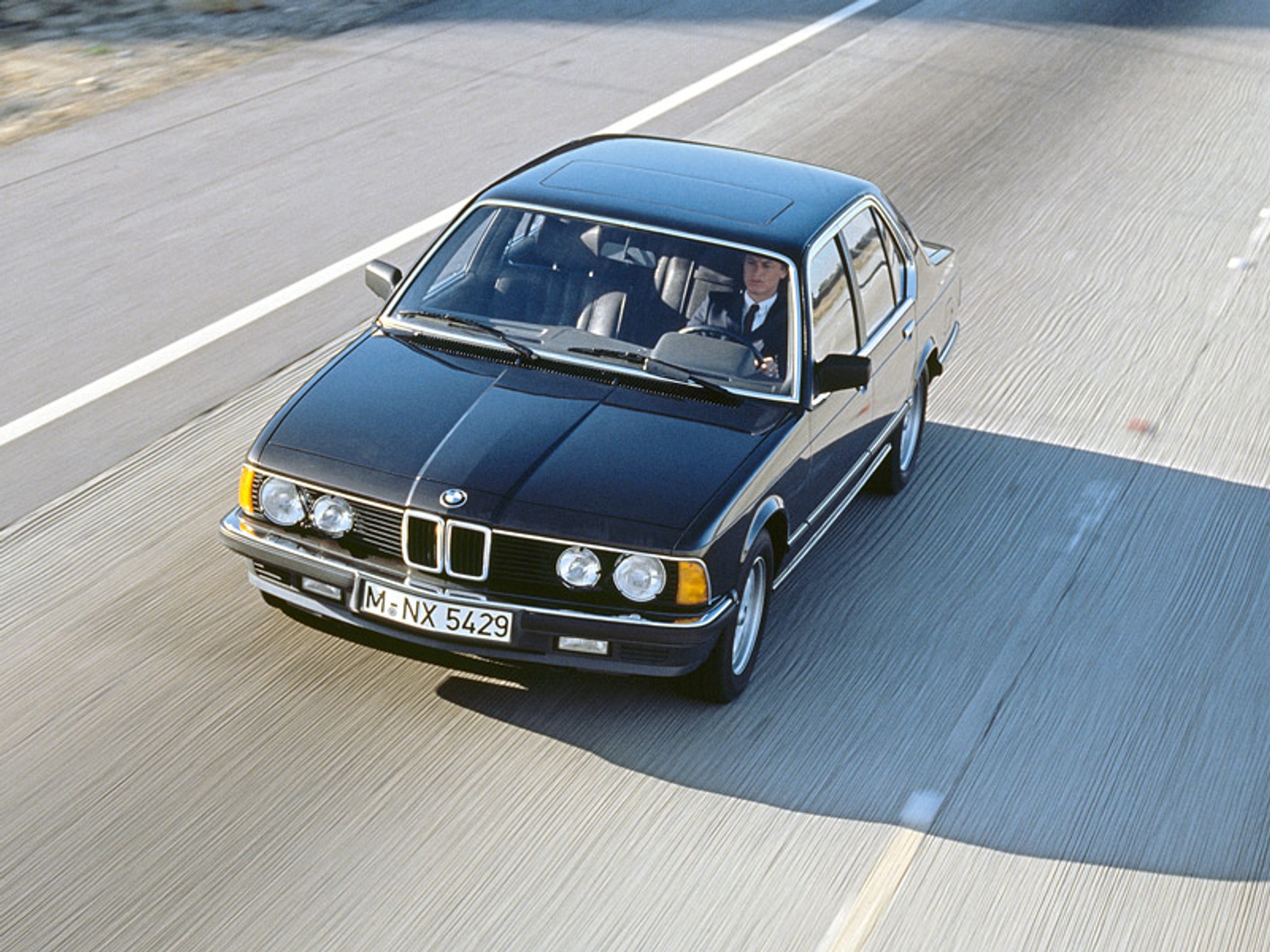 BMW serii 7: już 30 lat na drogach