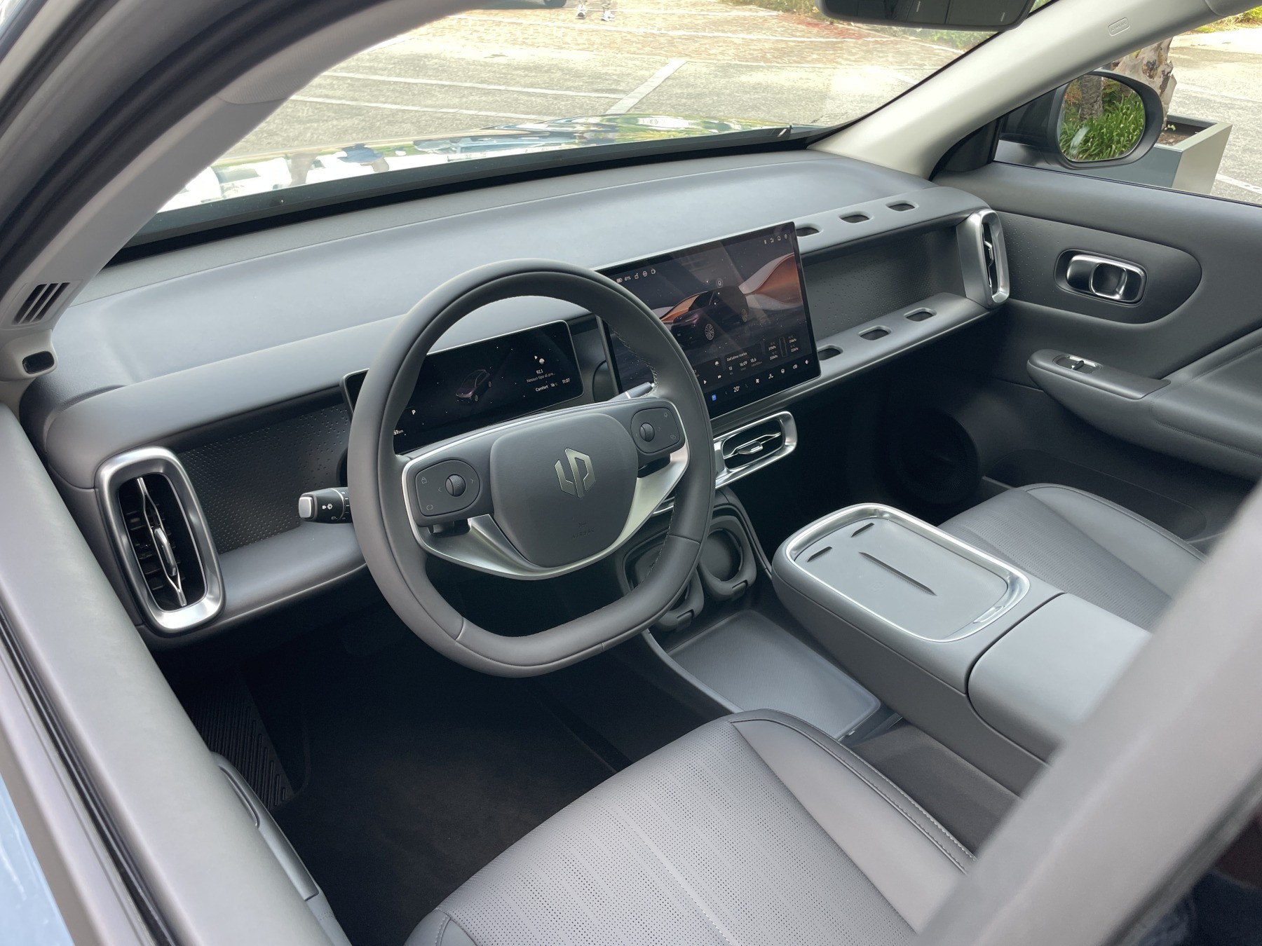 Leapmotor B10