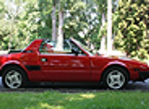 Fiat X1/9 - Dziecinne Ferrari