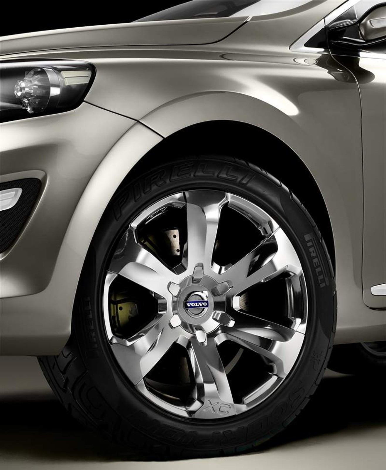 Volvo XC60 – nowy crossover (video)