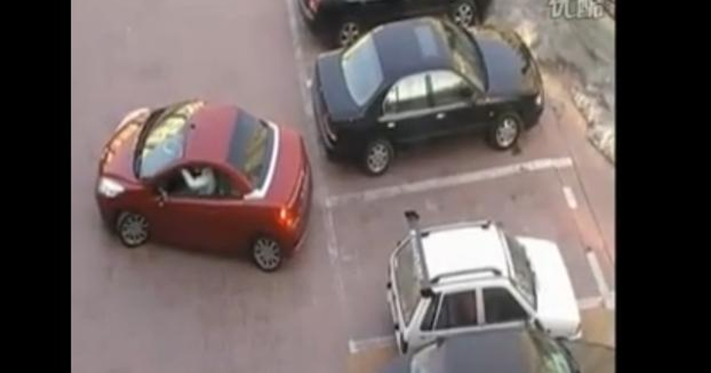 Kobiety walczą o miejsce parkingowe