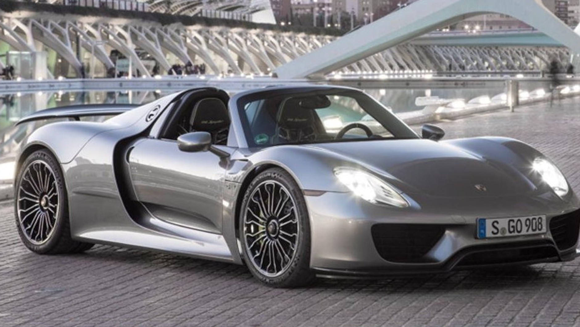 5. Porsche 918 Spyder, fot. strona producenta