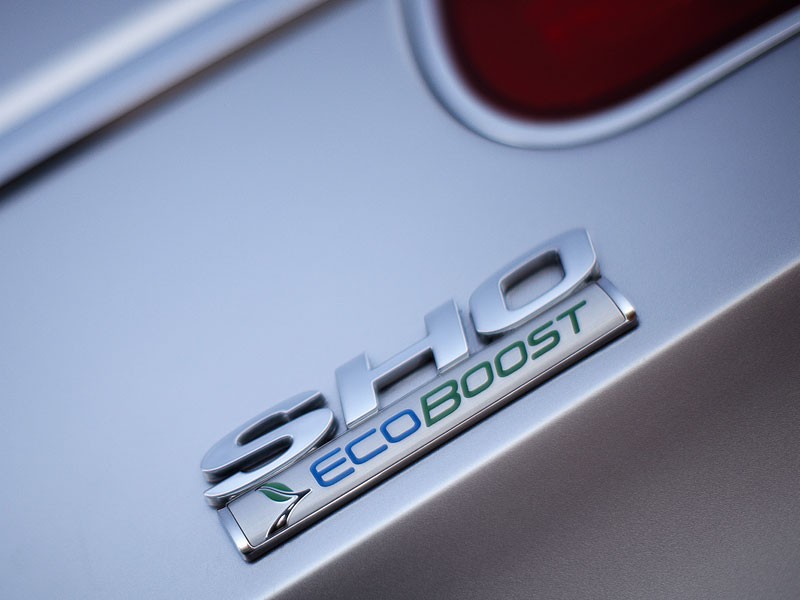 Ford Taurus SHO – rodzinny sedan w najostrzejszej wersji