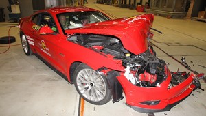 Ford Mustang - tylko dwie gwiazdki od Euro NCAP