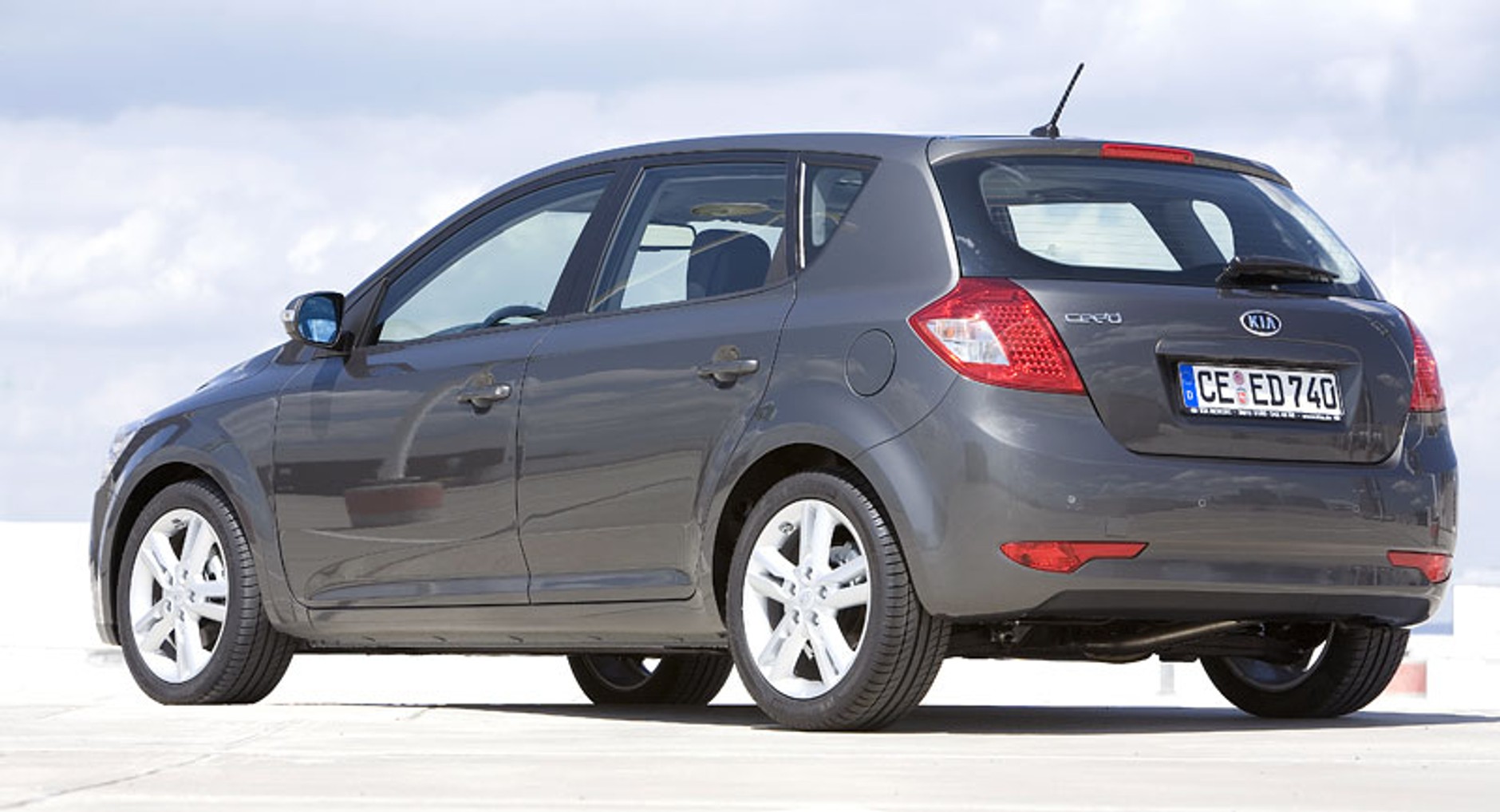 Kia cee´d 2010: pierwsze wrażenia z jazdy