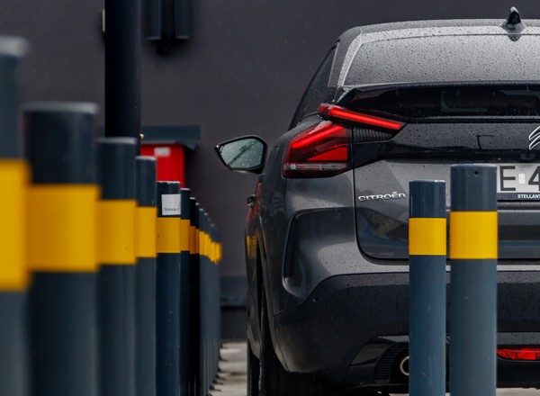 Tych tanich aut używanych nikt nie chce. Właściciele czekają na kupca tygodniami 