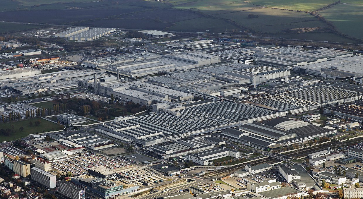 12 mln aut z Mlada Boleslav