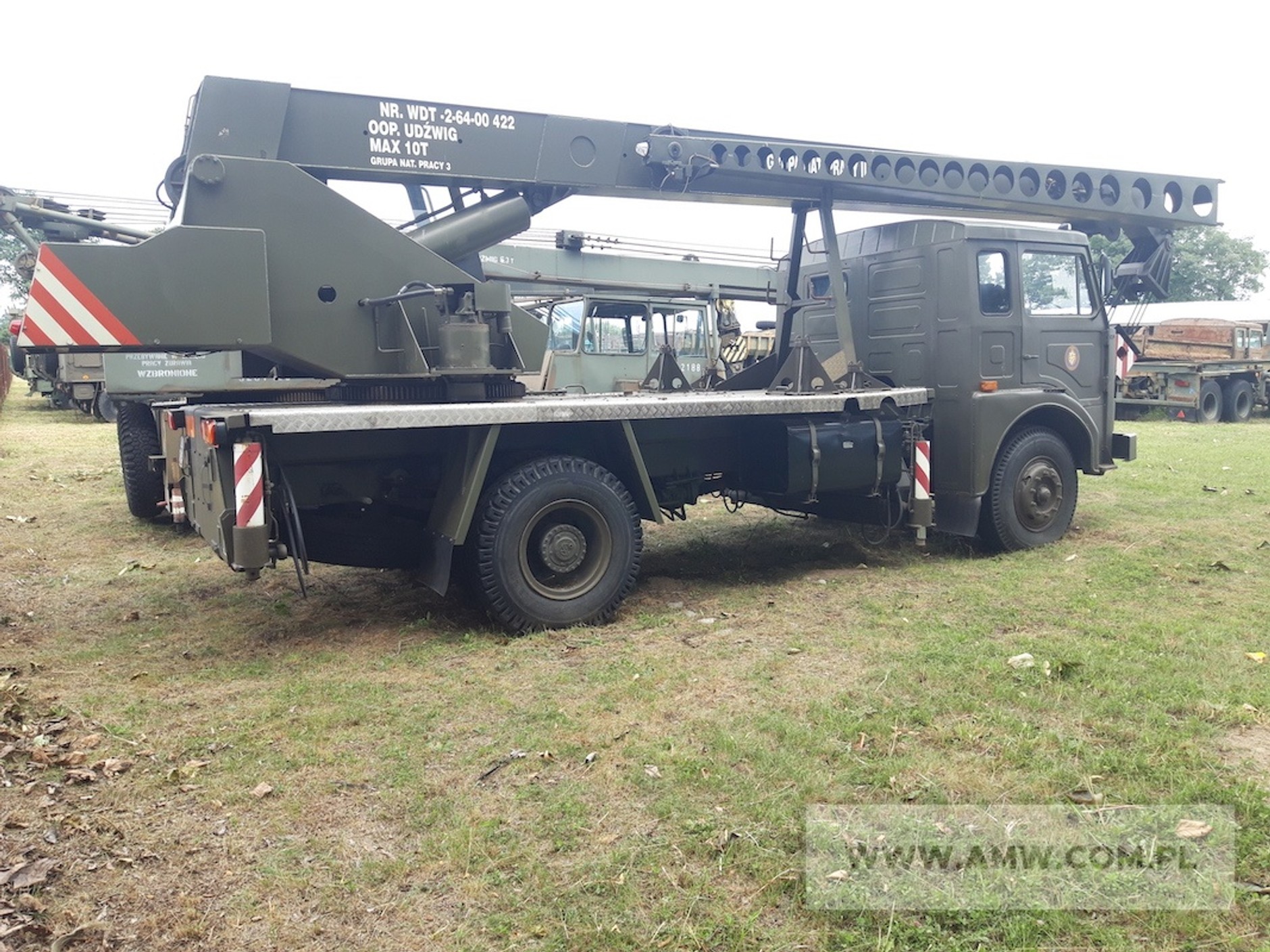 Żuraw DS.-0101R na samochodzie Jelcz 325 (udźwig 10 t): 1985 r., 35 tys. zł