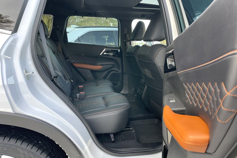 Mitsubishi Outlander PHEV