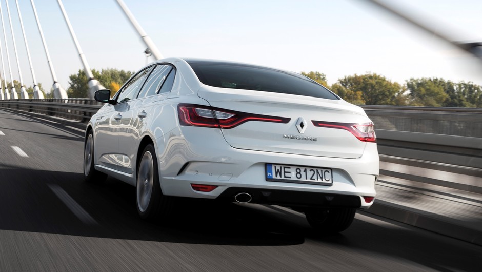 images\Renault_83544_global_en