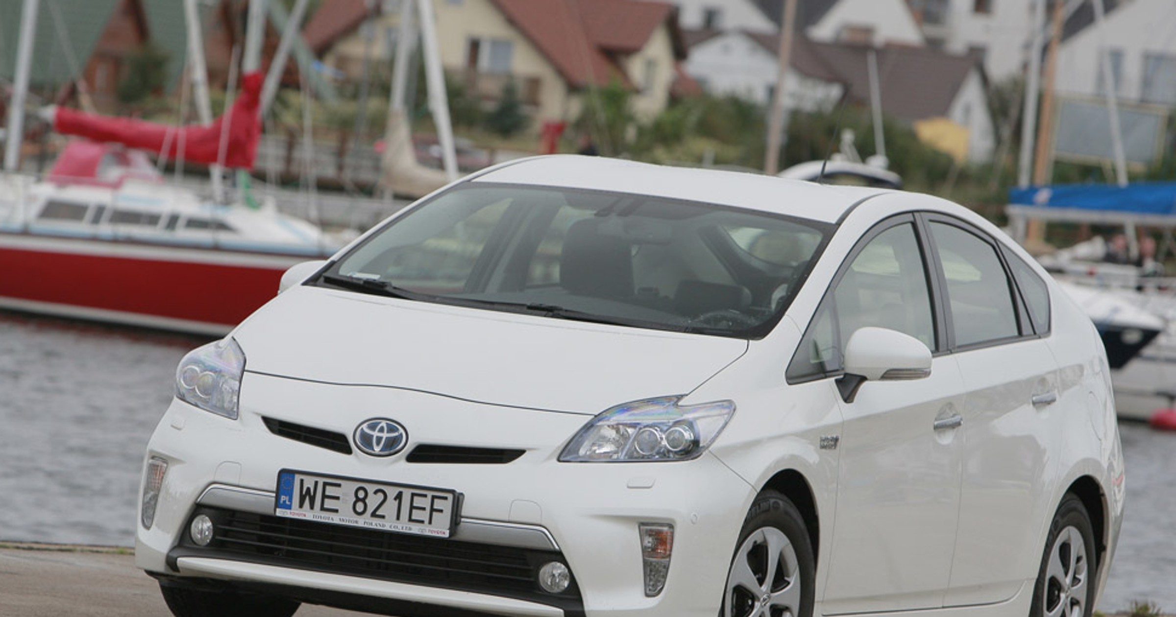 Test Toyoty Prius: hybryda na prąd z gniazdka