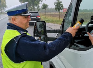 Policja wstrzymała kontrole bezustnikowymi alkomatami - powodem koronawirus