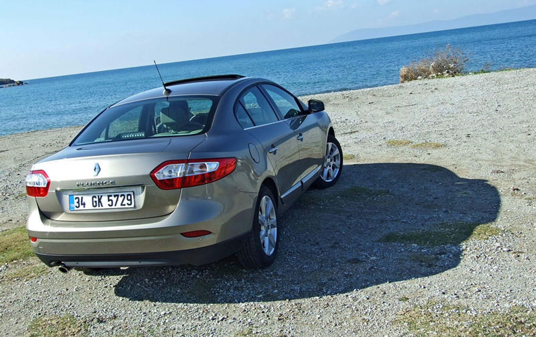 Renault Fluence: nowy sedan z pogranicza segmentu C i klasy średniej