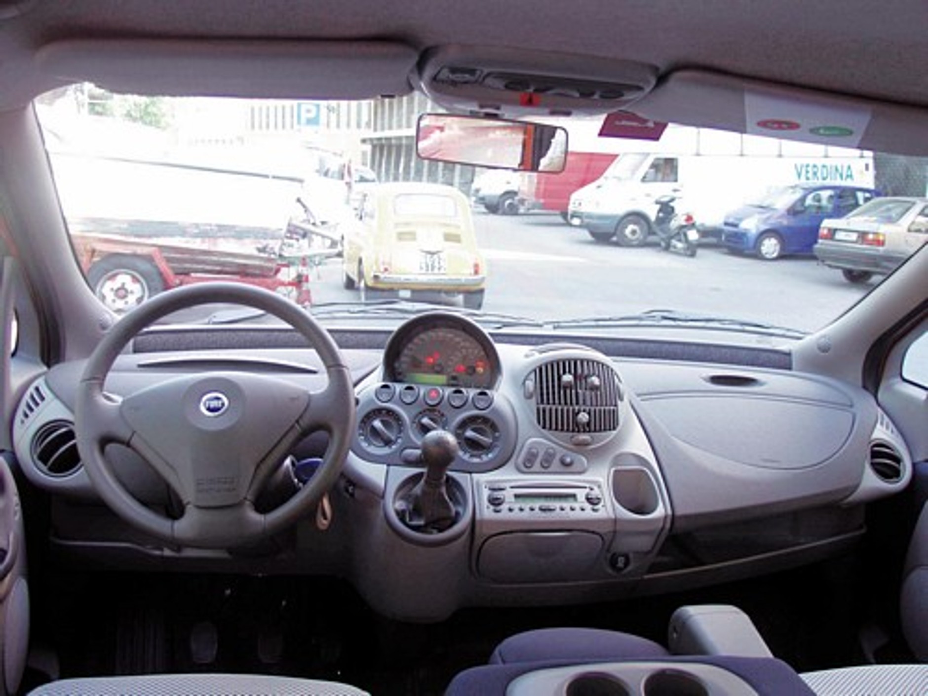 Znacznie grzeczniejsza