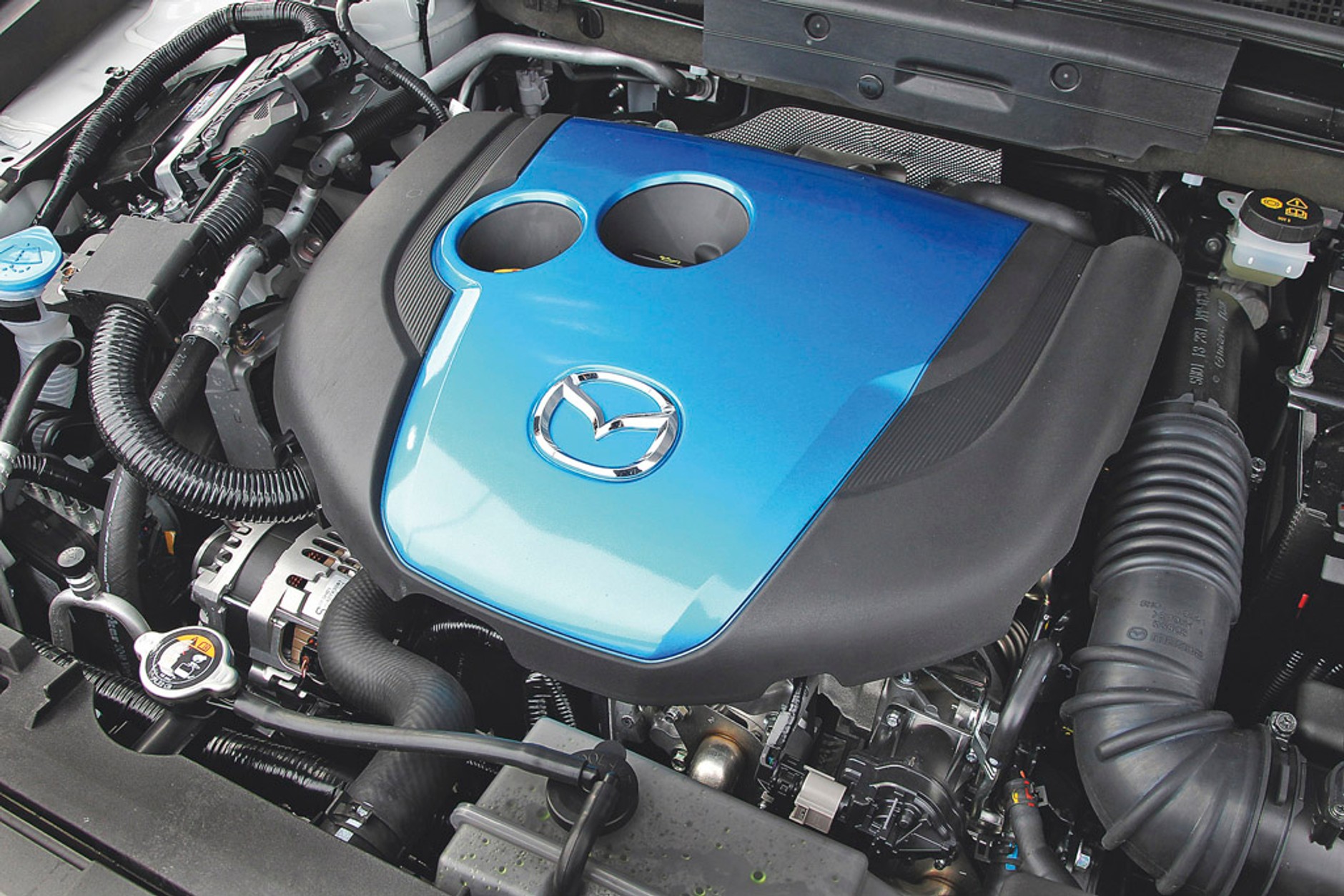 Porównanie kompaktowych SUV-ów: Mazda CX-5 kontra Volkswagen Tiguan, Subaru XV i Range Rover Evoque