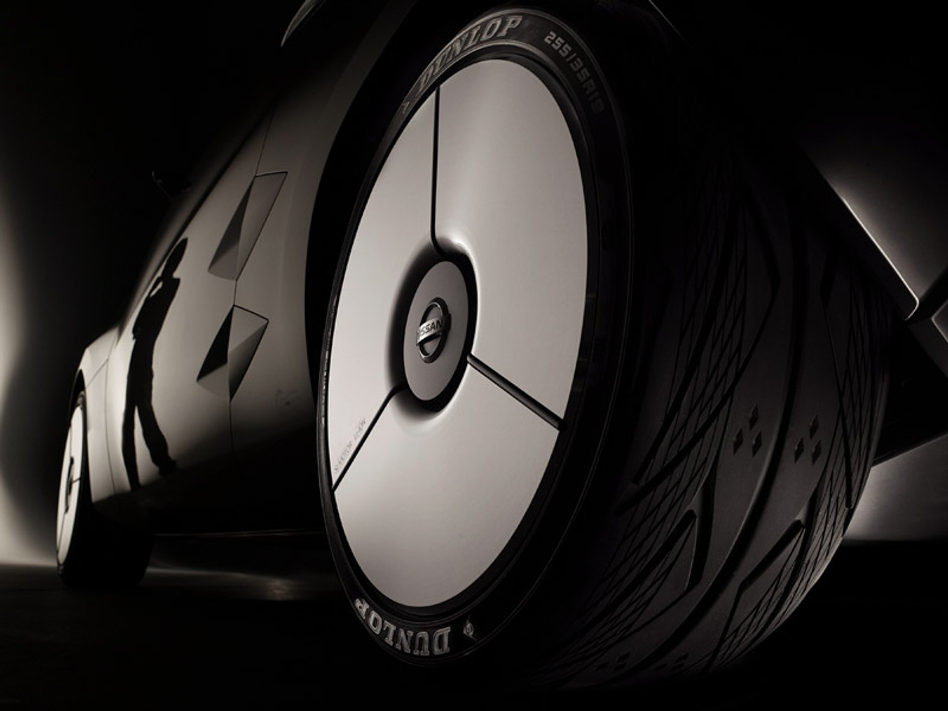 IAA Frankfurt 2007: Zelektryzowany Nissan Mixim