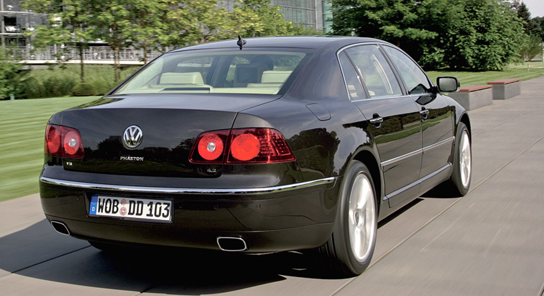 Paryż 2008: Volkswagen Phaeton – rok modelowy 2009