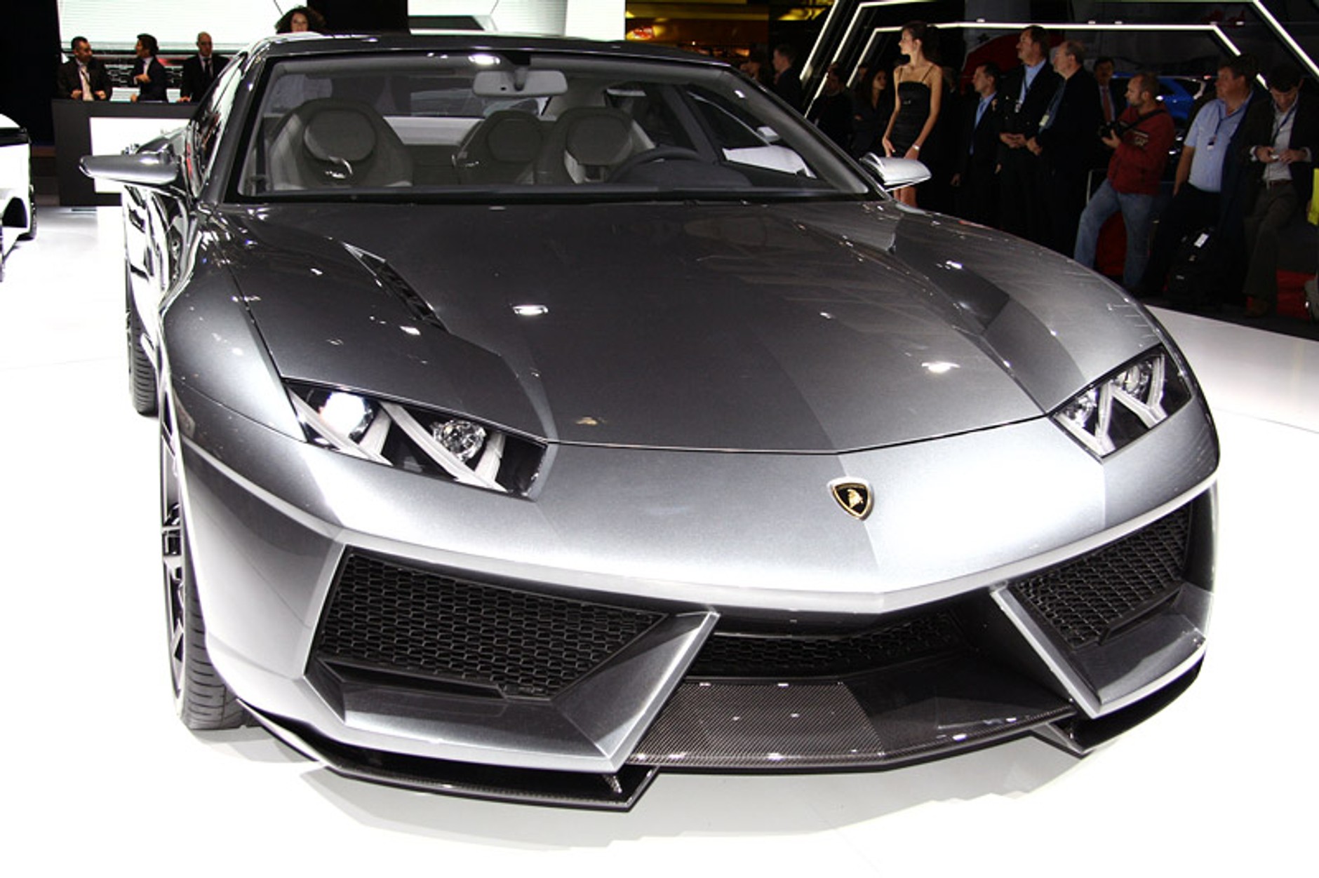 Paryż 2008: Lamborghini Estoque – co najmniej cztery lata do rozpoczęcia produkcji