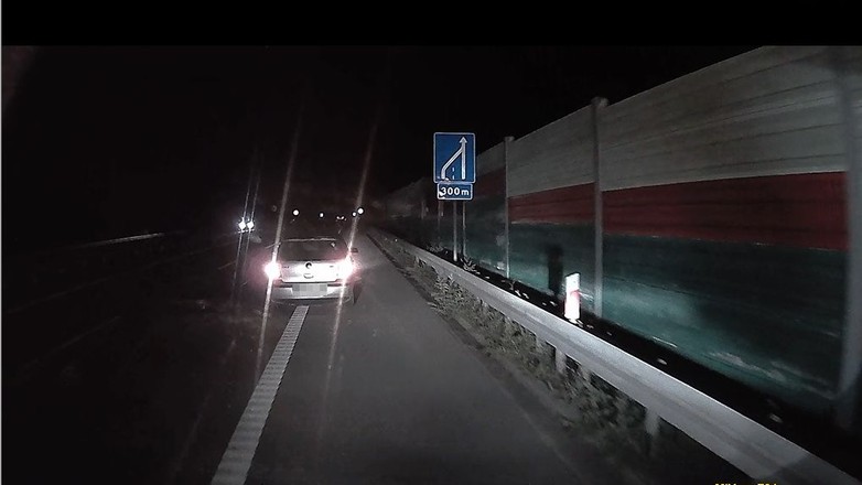 Pijany kierowca na drodze S12